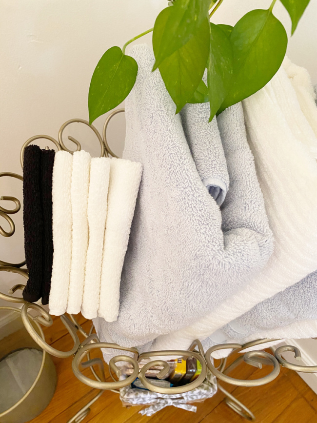 towels and washcloths
