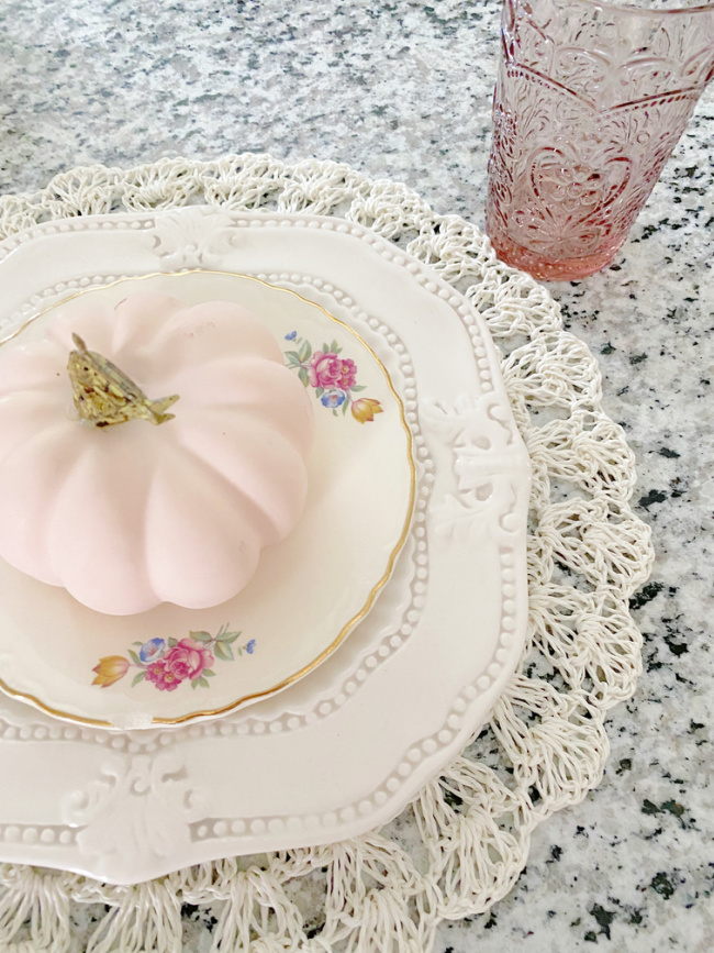 Fall placesetting with vintage flower china